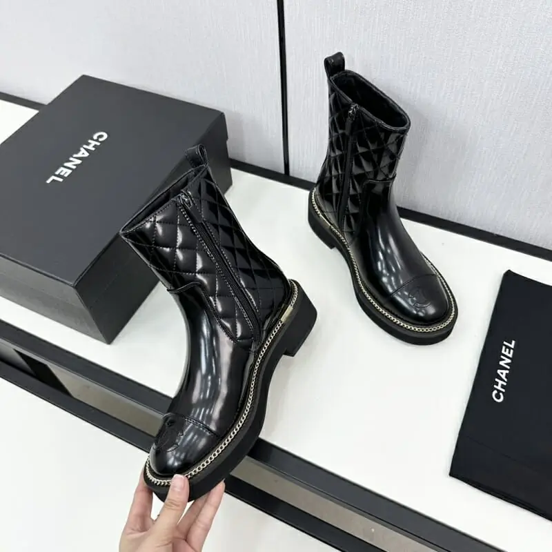 chanel bottes pour femme s_12323ba3